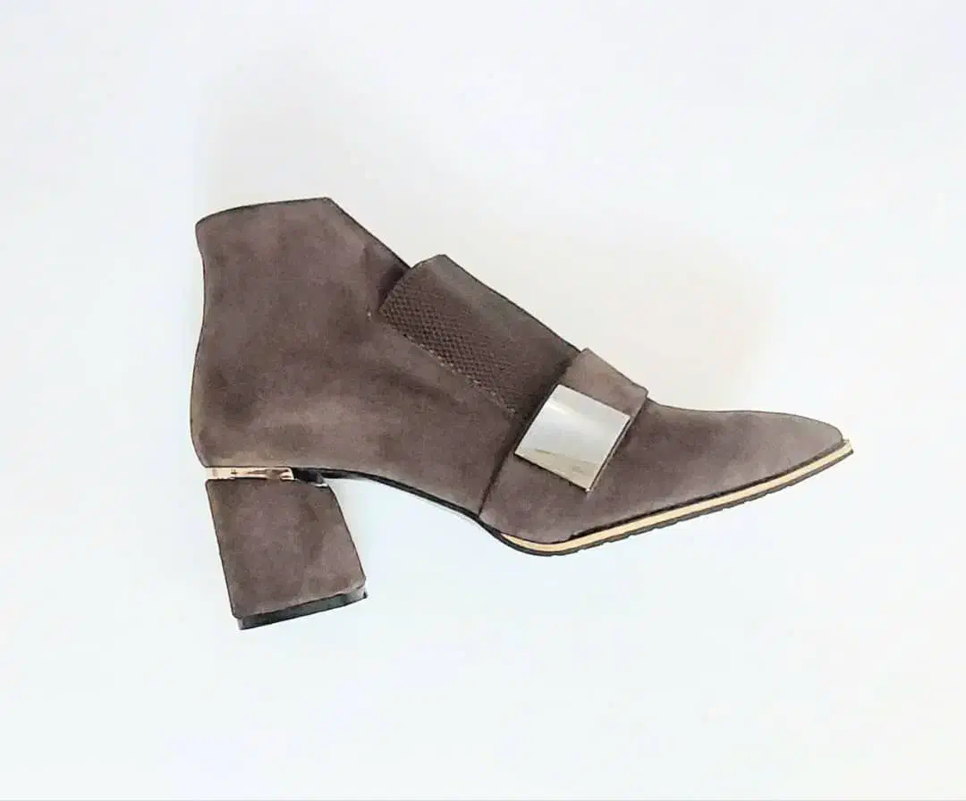 استخدام در کارگاه تولیدی کیف و کفش|استخدام صنعتی، فنی، مهندسی|تبریز, |دیوار