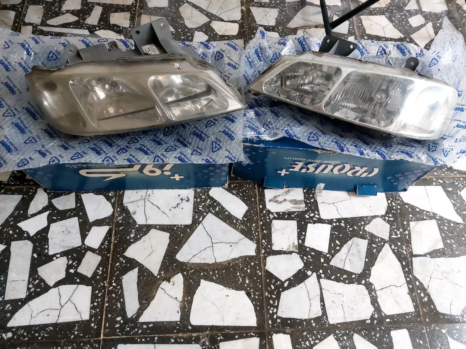 یک جفت چراغ جلوی پارس|قطعات یدکی و لوازم جانبی|قائمشهر, |دیوار