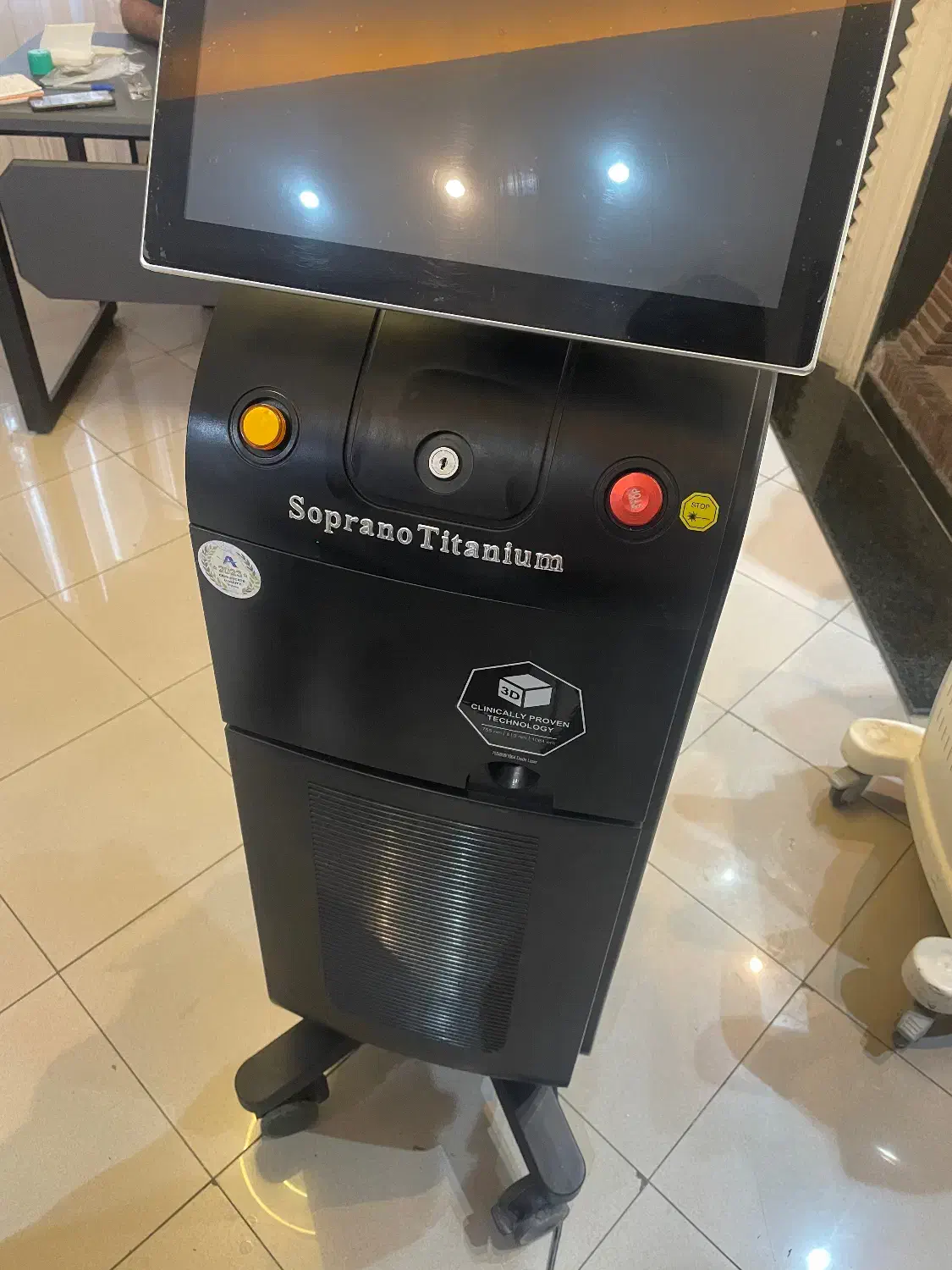 استخدام اپراتور لیزر|استخدام درمانی، زیبایی، بهداشتی|یزد, |دیوار