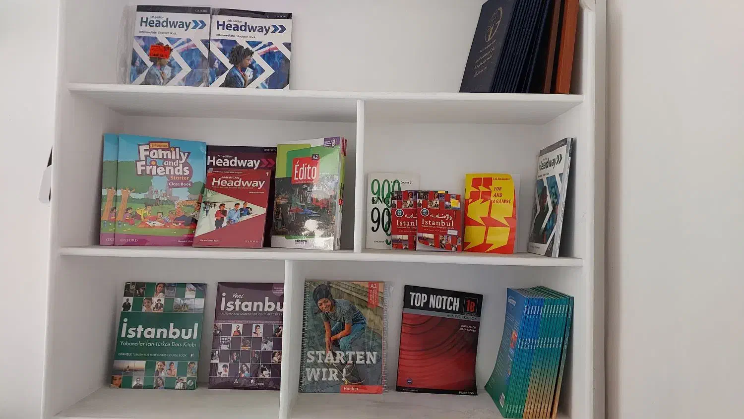 فروش کتابهای کاملا نو زبانهای خارجی|کتاب و مجله آموزشی|رشت, معلم|دیوار