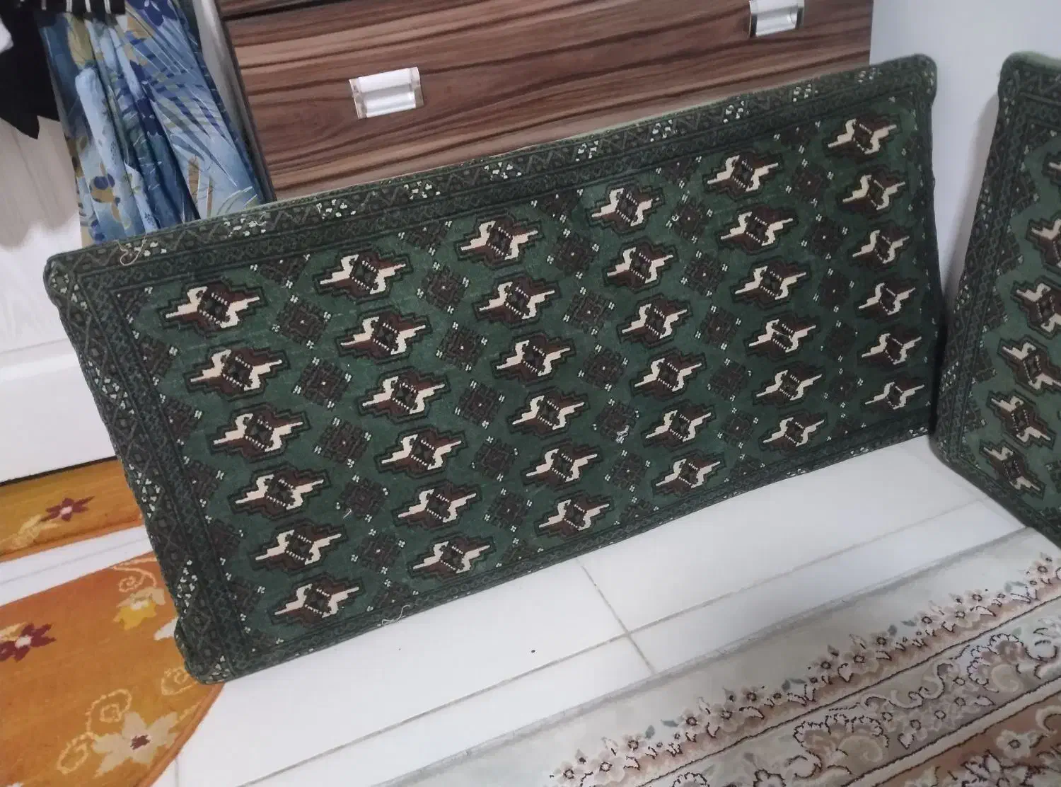 پشتی|پشتی|پردیس, فاز ۸|دیوار