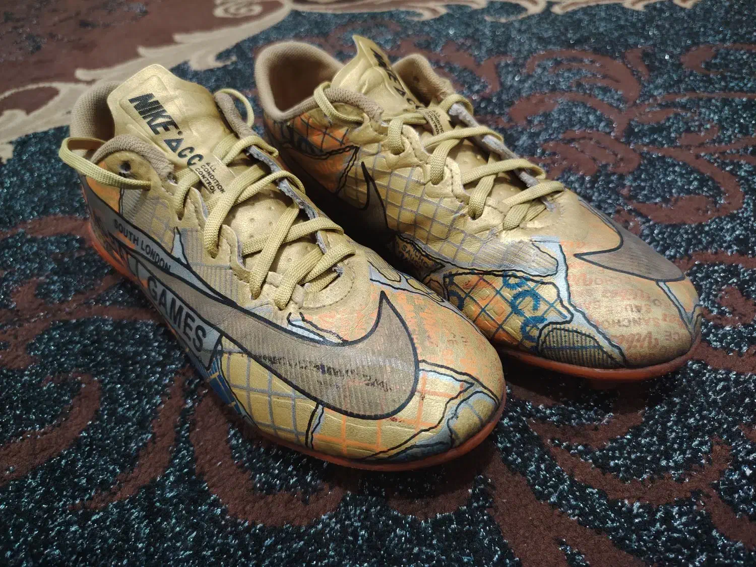 کفش چمن|کیف، کفش، کمربند|کرمان, |دیوار