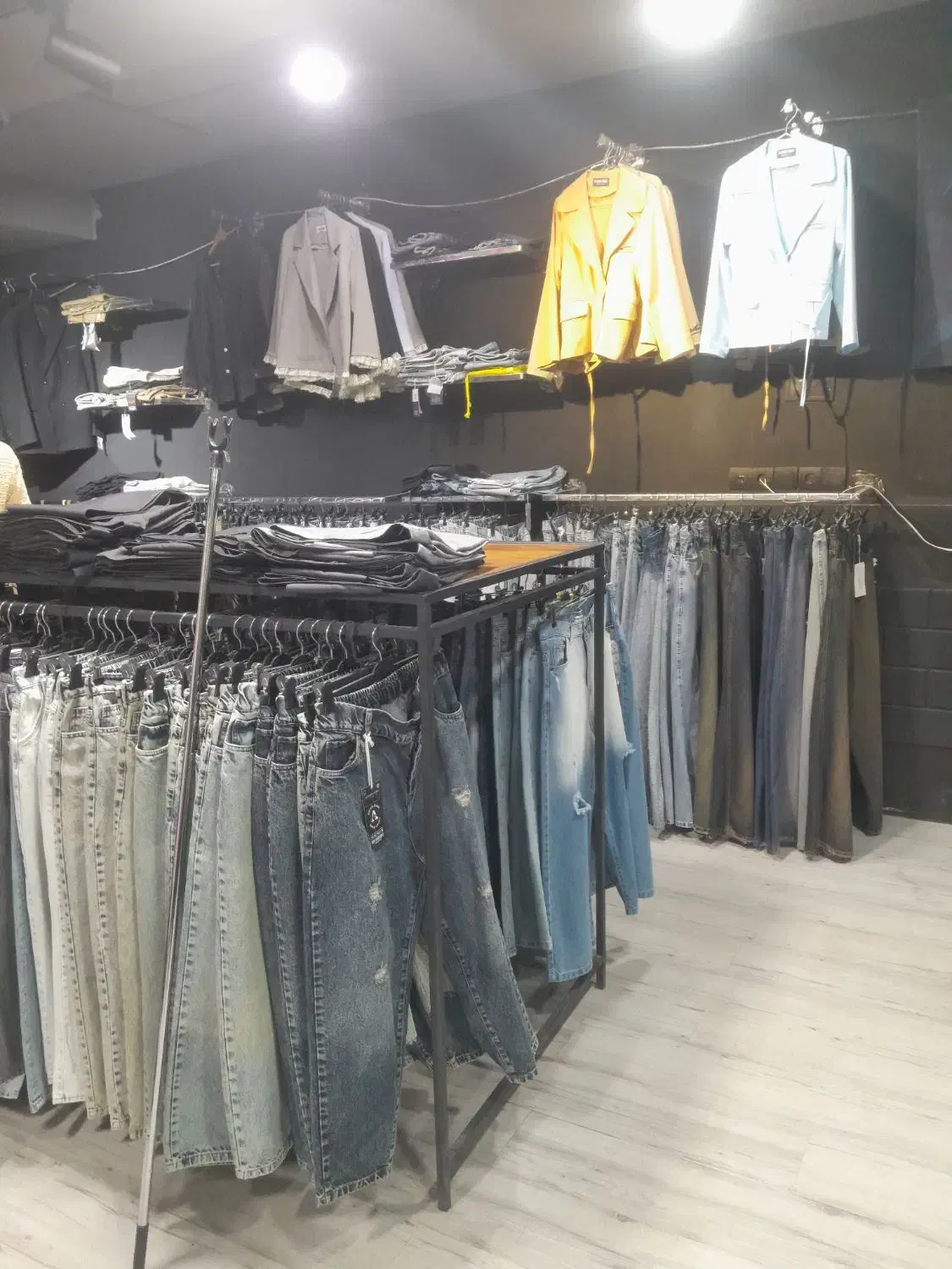 بروزترین پوشاک با نازلترین قیمت|لباس|بیرجند, |دیوار