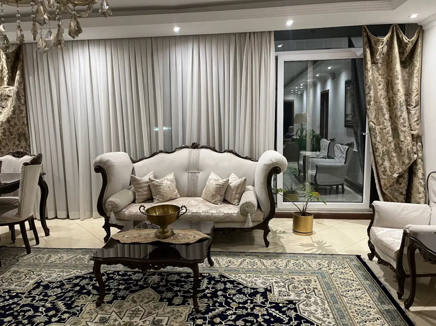 ست کامل مبل هفت نفره و میز نهار خوری|مبلمان خانگی و میز عسلی|ری, جوانمرد قصاب|دیوار