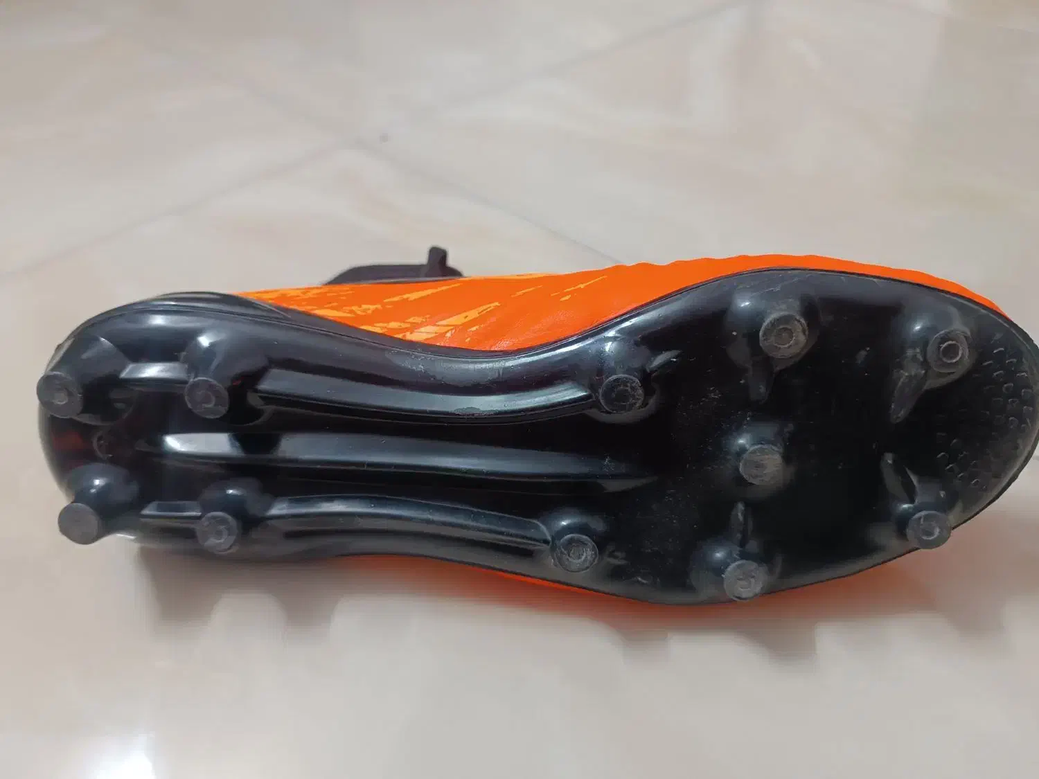 کفش چمن|کیف، کفش، کمربند|نیشابور, شهرک ولیعصر|دیوار