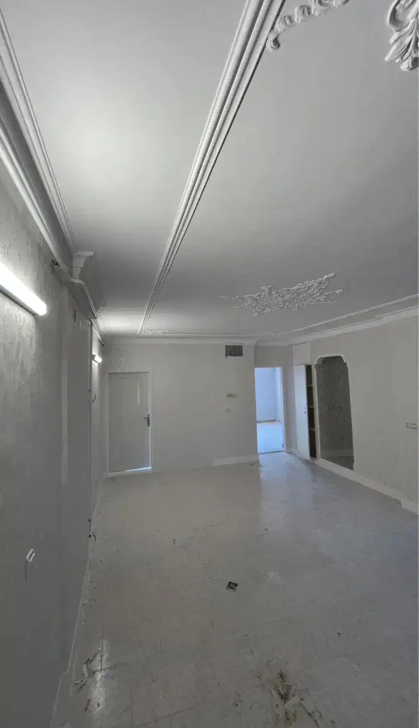 فروش واحد آخر تختی / ۸۵ متر / بازسازی شده / ۲ خواب|فروش آپارتمان|بروجرد, |دیوار