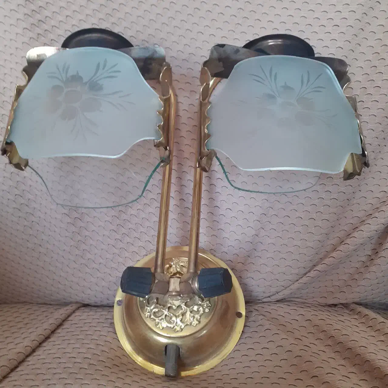 جالی|لوستر و چراغ آویز|شیراز, جوادیه|دیوار