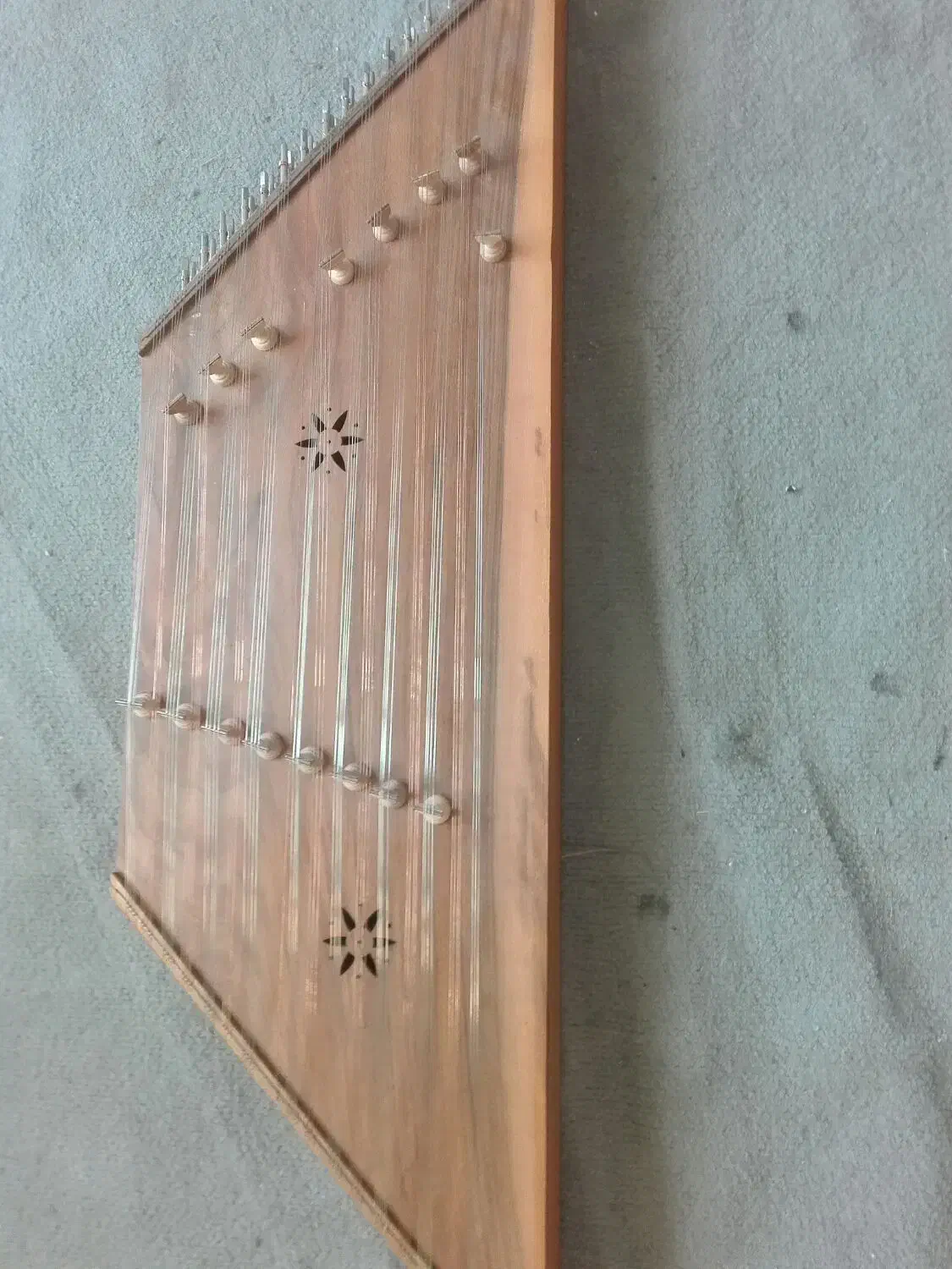 سنتور بزرگ با چوب بادام|سازهای سنتی|جهرم, |دیوار