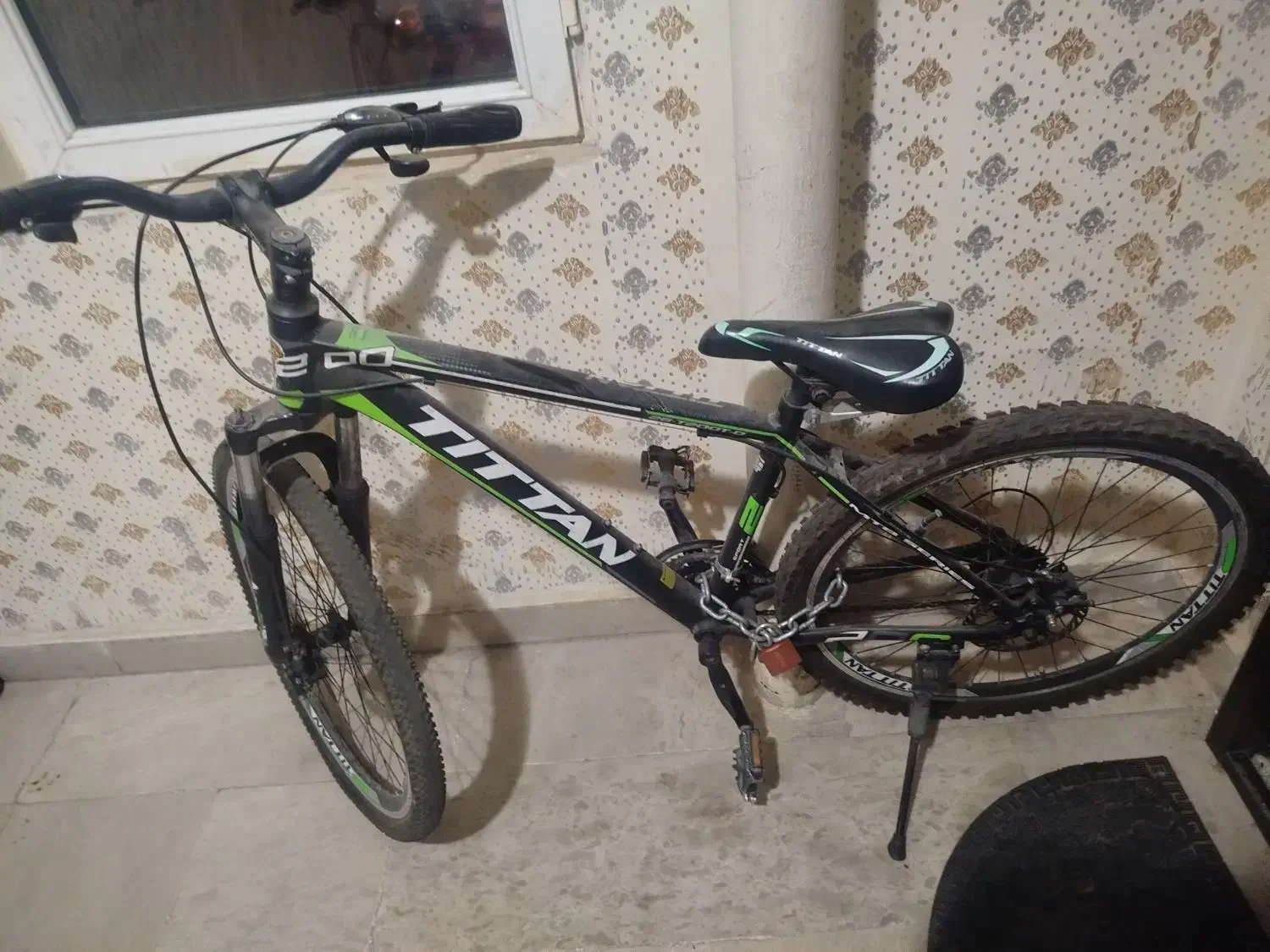 دوچرخه 26|دوچرخه، اسکیت، اسکوتر|پرند, فاز ۵|دیوار