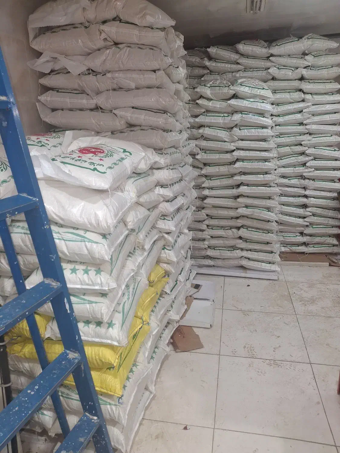 برنج عنبر بو|خوردنی و آشامیدنی|فولادشهر, فولادشهر|دیوار