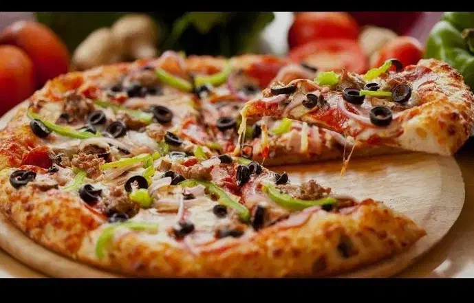 واگذاری فست فود پیتزا برگر ساندویچ سزارزنبیل آباد|اجارهٔ مغازه و غرفه|قم, جهان بینی|دیوار