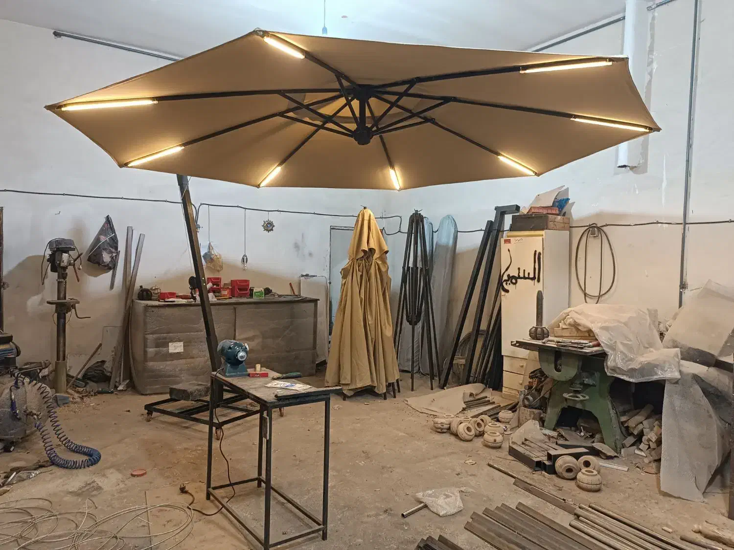 چتر فضای باز پایه کنار و پایه وسط|مصالح و تجهیزات ساختمان|تهران, چیتگر جنوبی|دیوار