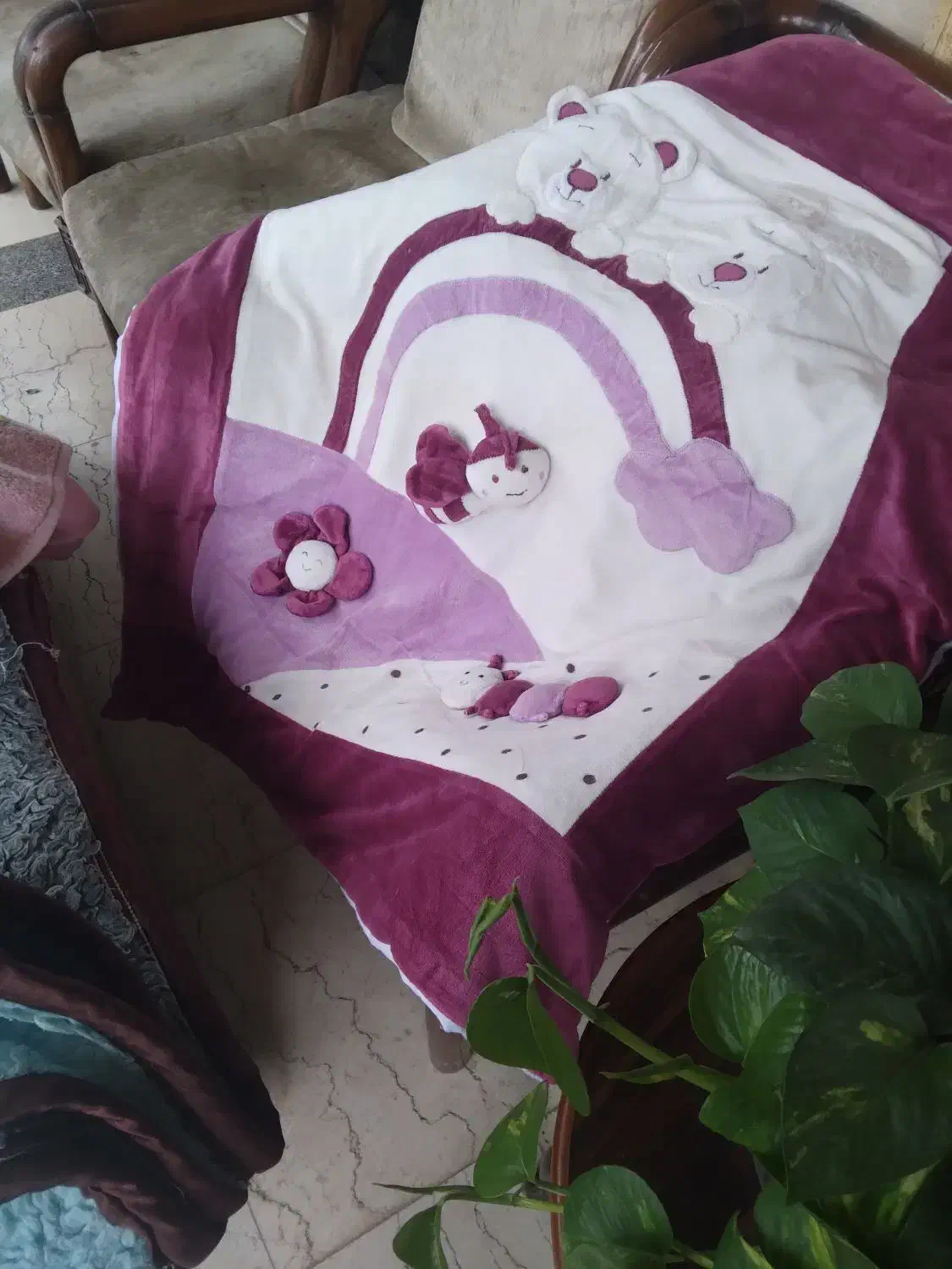 پتویکنفرهوپتوینوزاد|رختخواب، بالش، پتو|محمودآباد, |دیوار