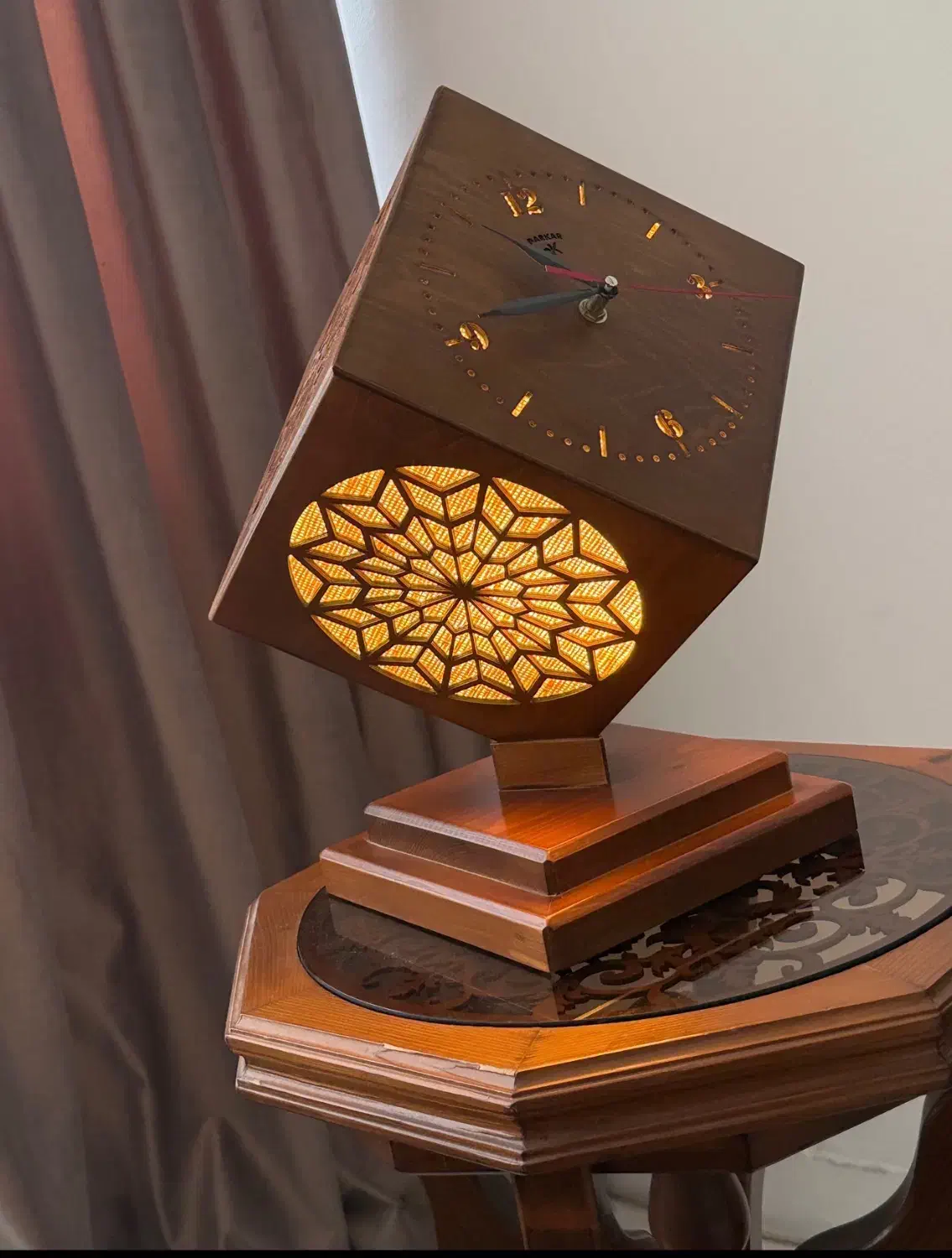 ساعت|ساعت دیواری و تزئینی|ساری, |دیوار