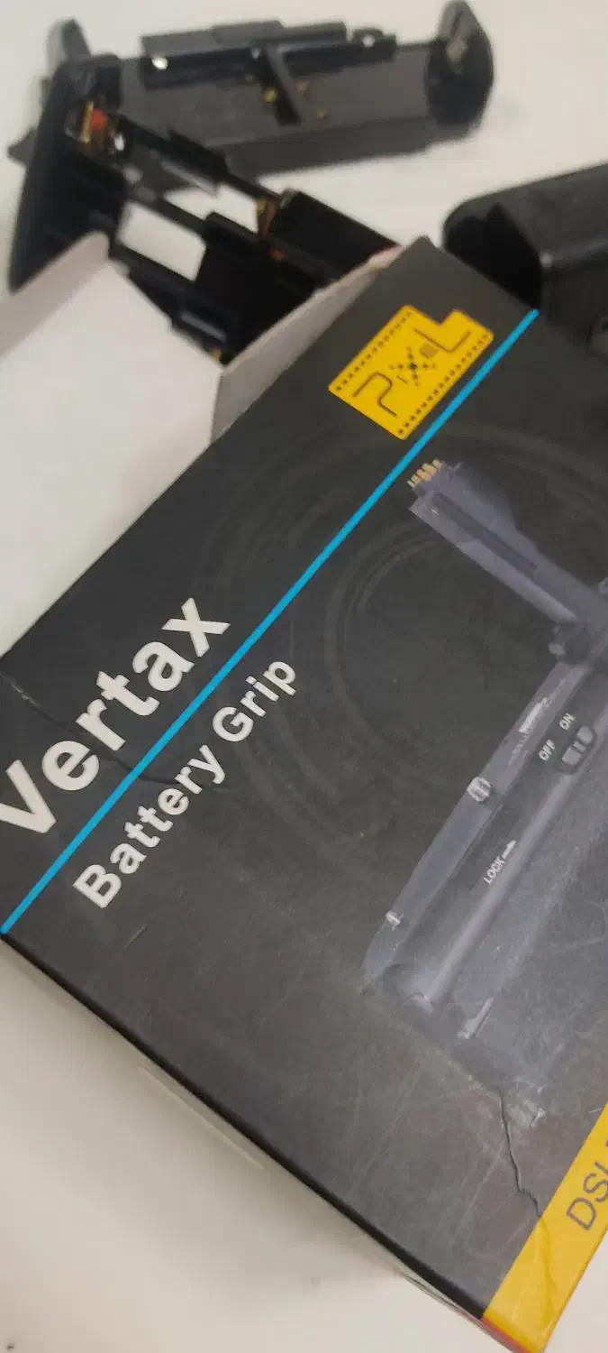 باتری‌گریپ دوربین کنون|دوربین عکاسی و فیلم‌برداری|تهران, پونک|دیوار