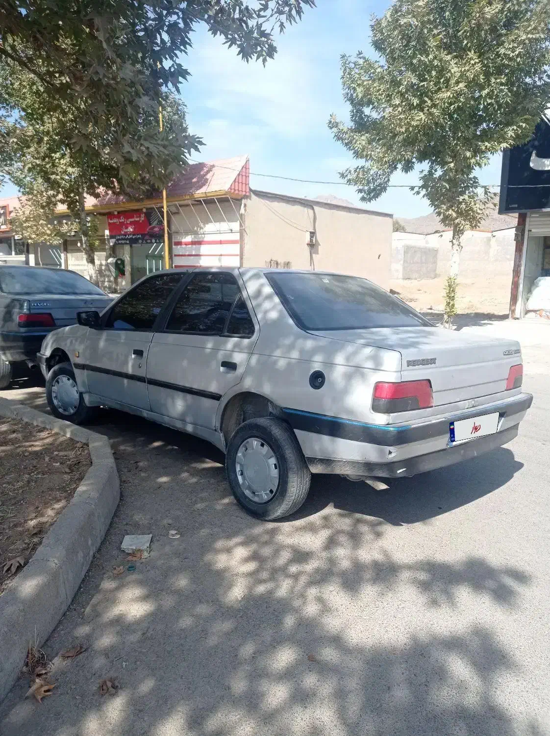 پژو 405مدل 93|خودرو سواری و وانت|خرمآباد, |دیوار