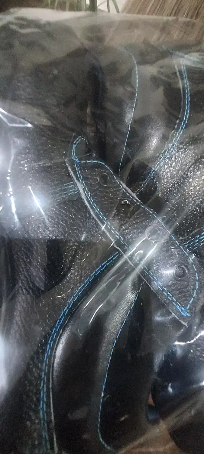 کفش ایمنی نو|کیف، کفش، کمربند|شاهینشهر, خانه کارگر|دیوار