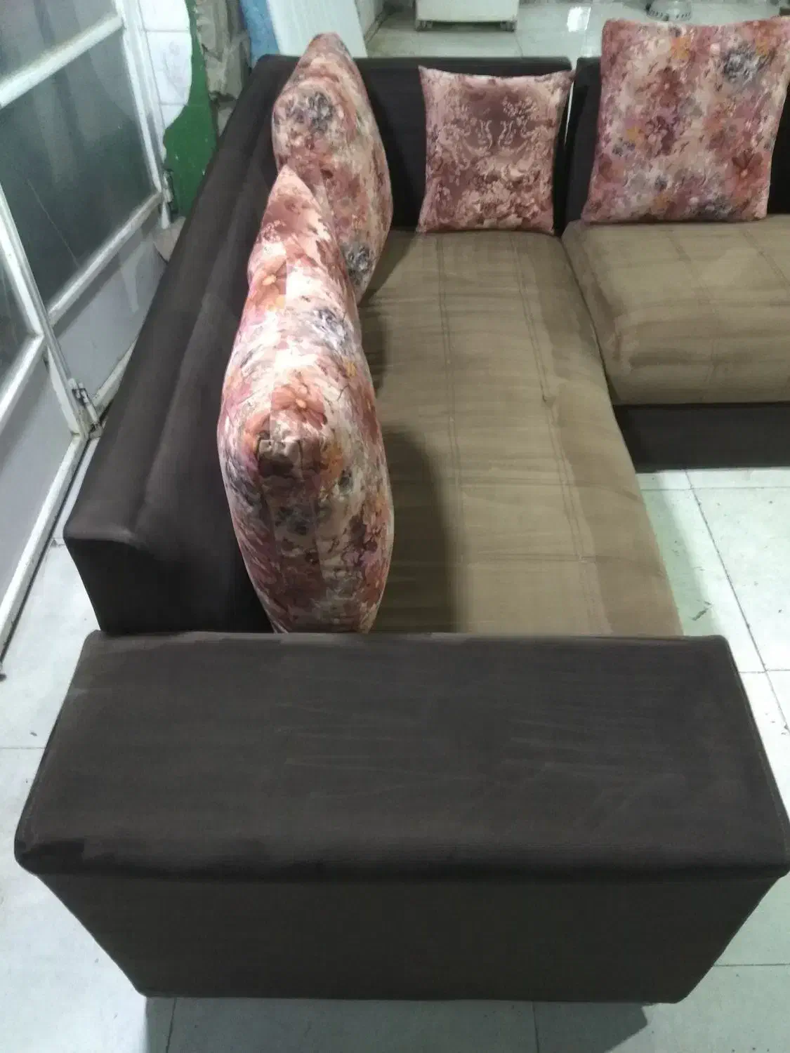 سه دست مبل راحتی تمیز ، مناسب جهیزیه|مبلمان خانگی و میز عسلی|کرمان, |دیوار