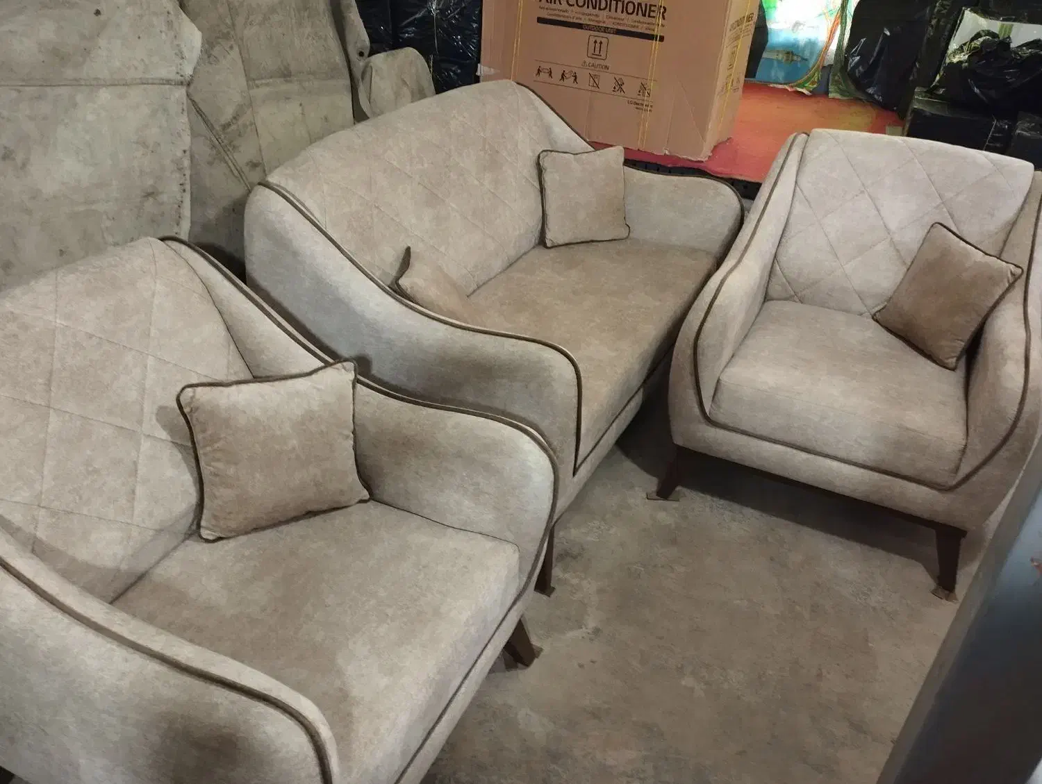 مبل راحتی ۷ نفره برند ملل|مبلمان خانگی و میز عسلی|گرگان, |دیوار