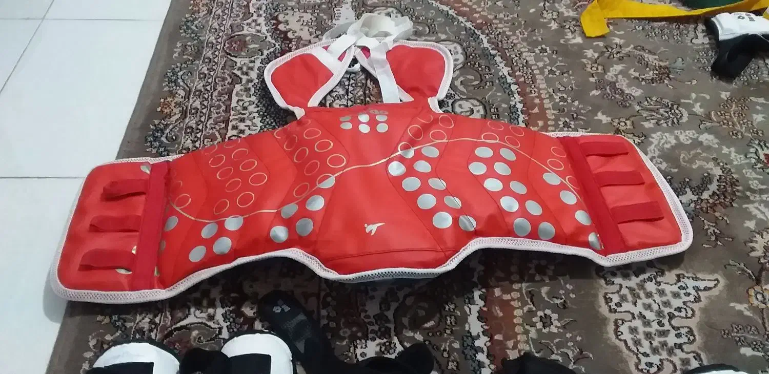 لباس تکواندو در حد نو|تجهیزات ورزشی|صفادشت, |دیوار