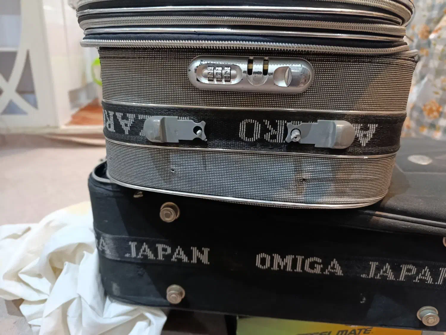 دوعدد جمدان نیاز به تعمیر|کیف، کفش، کمربند|اهواز, کمپلو شمالی|دیوار