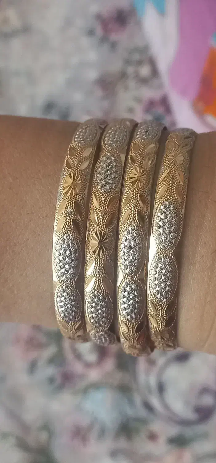 النگو طلا|جواهرات|مشهد, کشف|دیوار