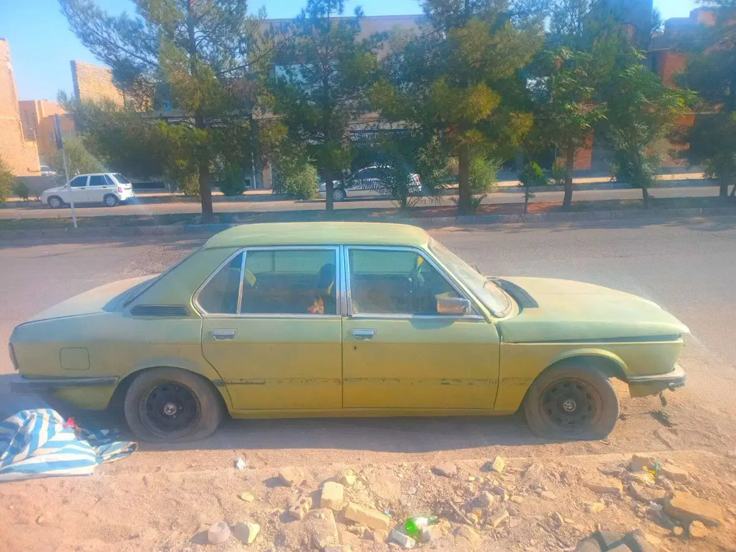 بی ام و ۵۱۸|خودرو کلاسیک|بافق, |دیوار