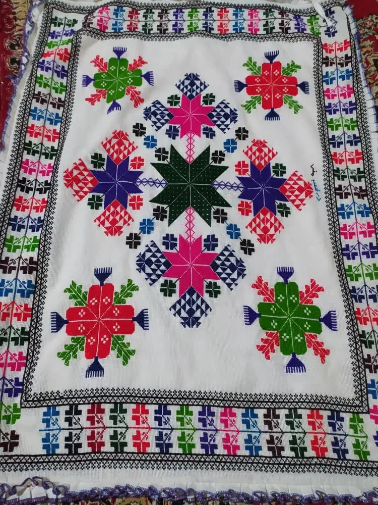 باشت دست دوز|رختخواب، بالش، پتو|زاهدان, |دیوار