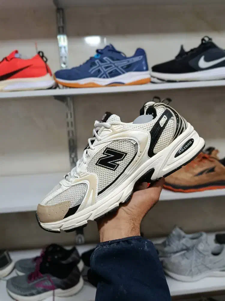 فروش انواع کتونی های اورجینال|کیف، کفش، کمربند|گنبد کاووس, |دیوار