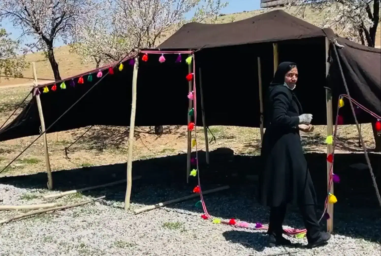 چادر بهونه لری|لباس|شهرکرد, |دیوار