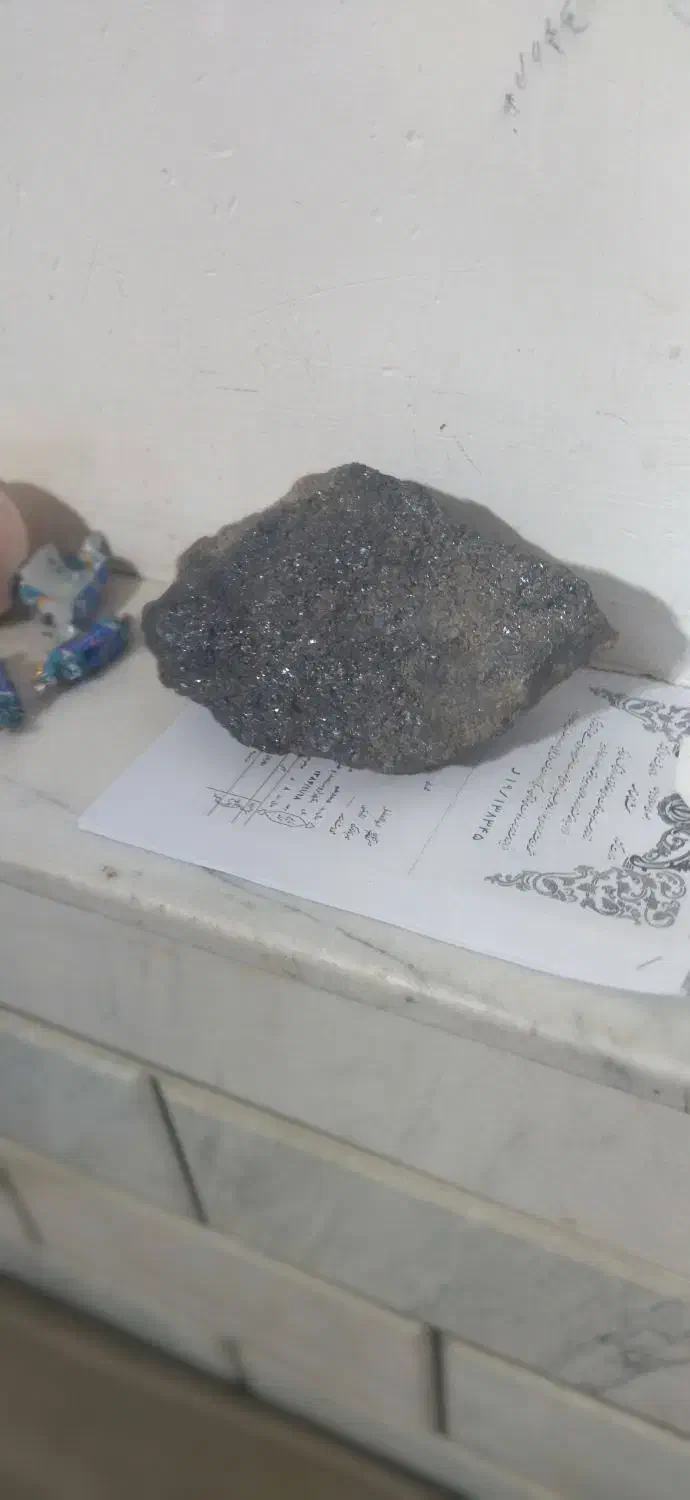 شهاب سنگ|کلکسیون اشیاء عتیقه|الیگودرز, |دیوار