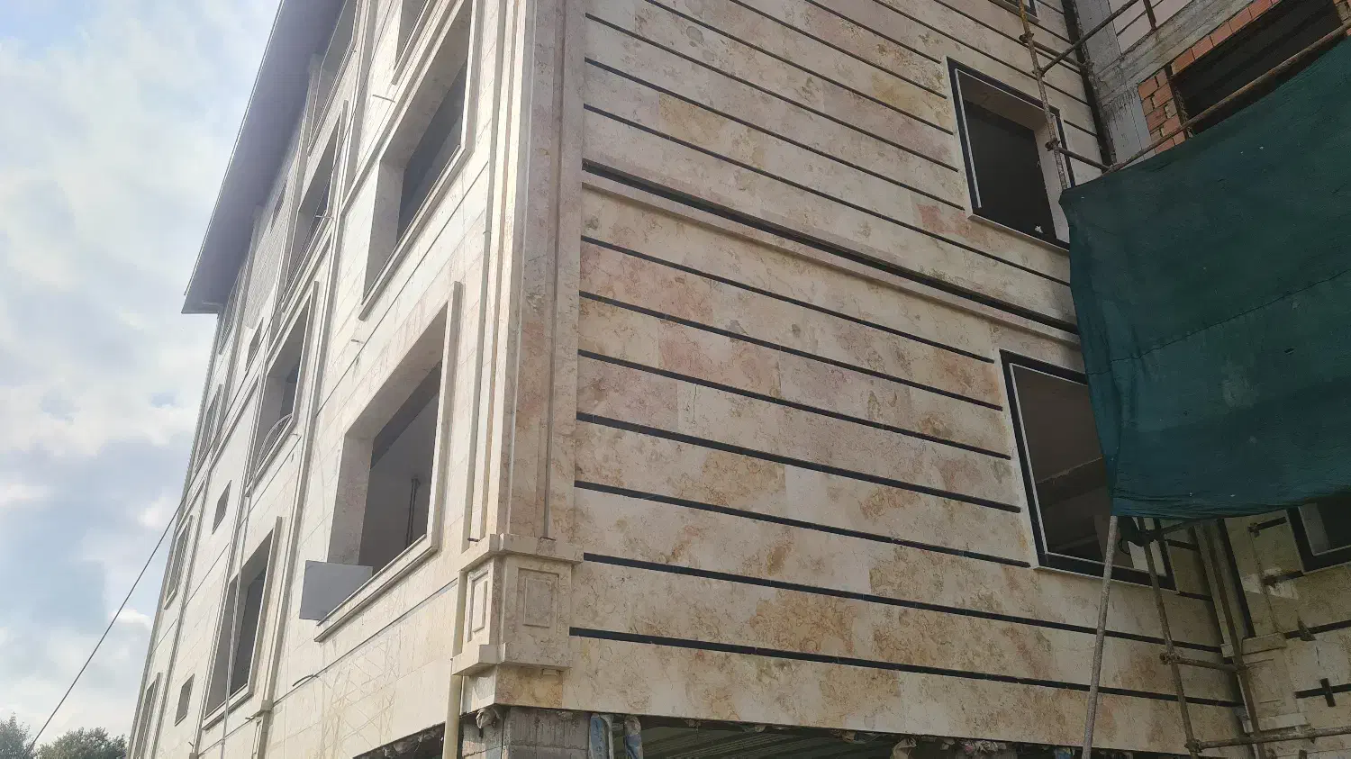 فروش سهم ،مشارکت در ساخت پروژه تقریبا اماده در رشت|مشارکت در ساخت املاک|رشت, گیل|دیوار