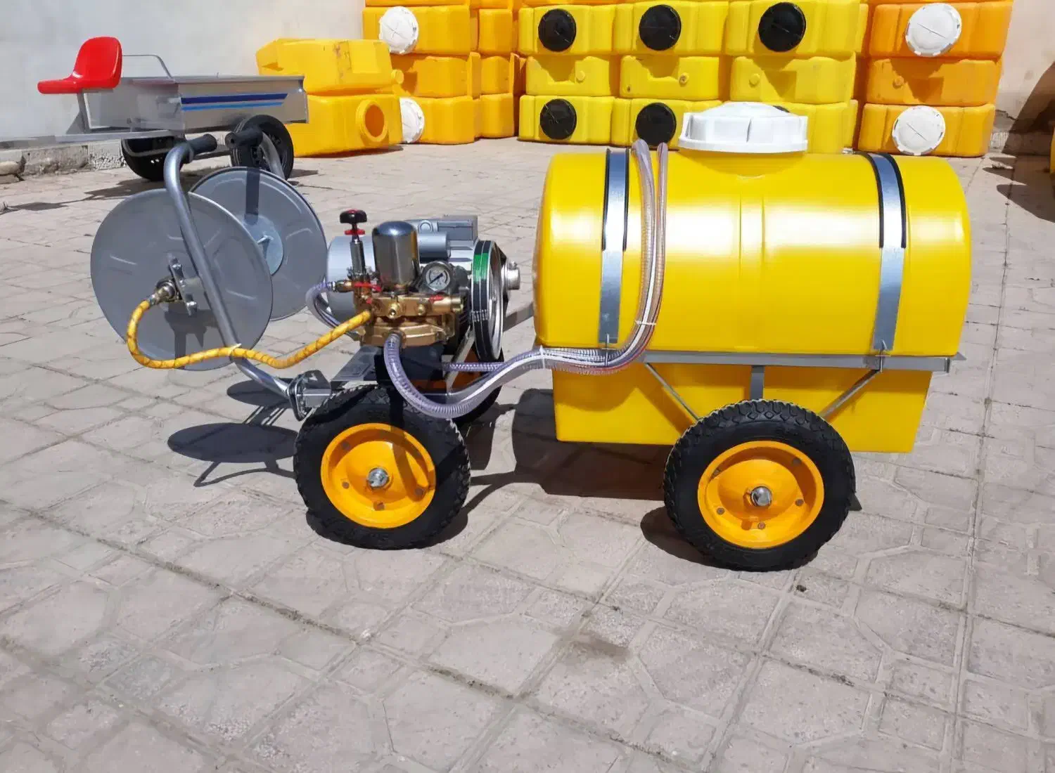 سمپاش فرغونی زنبه ای بنزینی چهارچرخ 200لیتری هوندا|ماشینآلات صنعتی|تهران, یافتآباد|دیوار