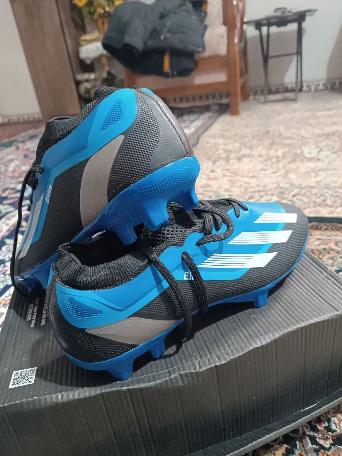 کفش فوتبالی|کیف، کفش، کمربند|پاکدشت, پاکدشت (مامازند)|دیوار