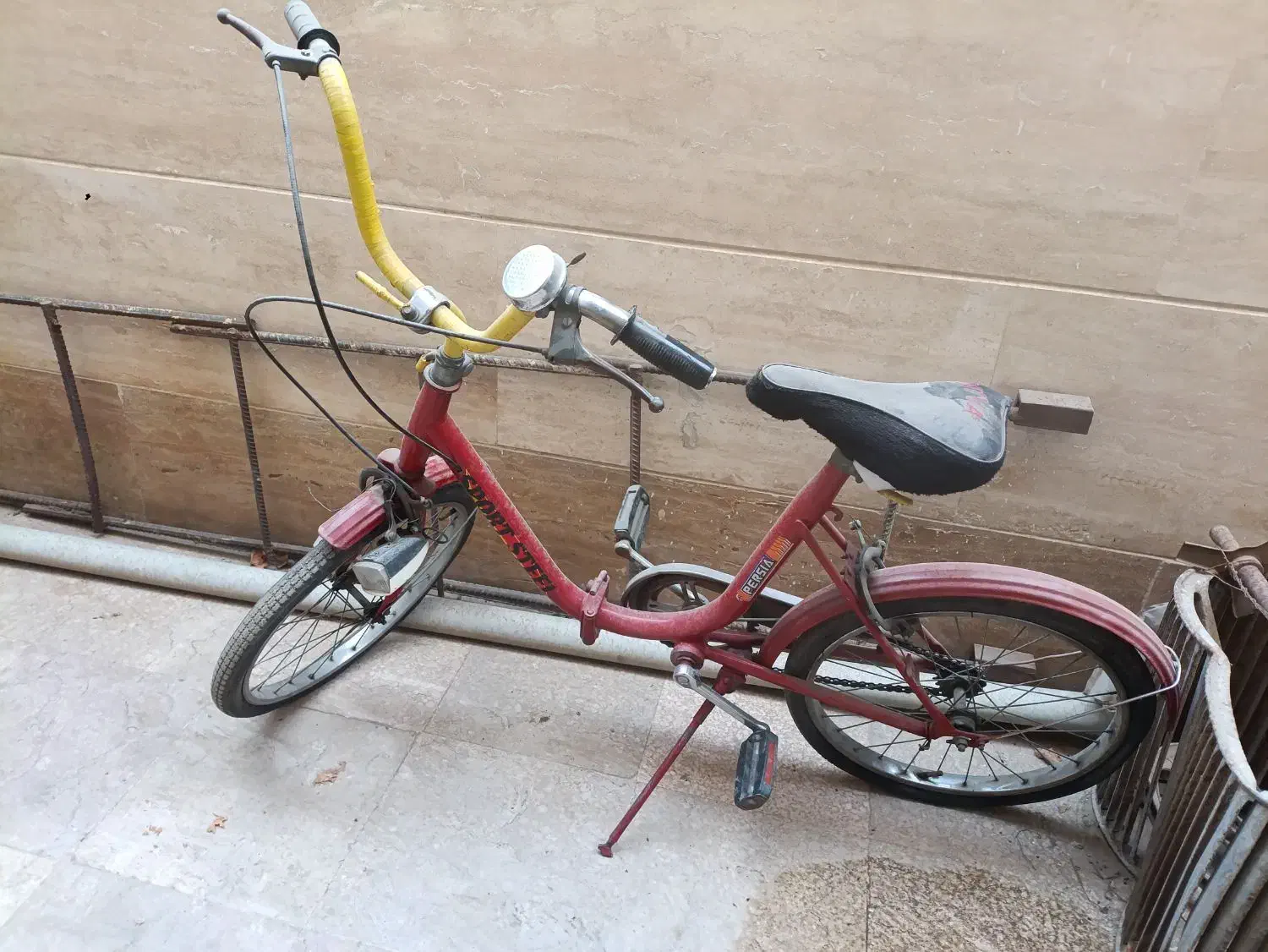 دوچرخه قدیمی تا شو ژاپنی|دوچرخه، اسکیت، اسکوتر|اندیشه, اندیشه فاز ۳|دیوار