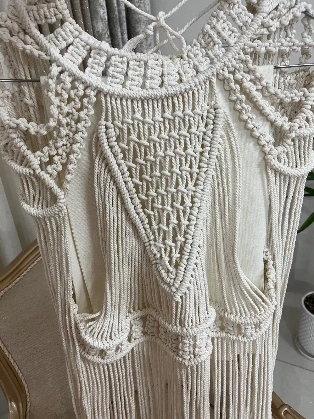 لباس مجلسی نو|لباس|کوهسار (البرز), |دیوار