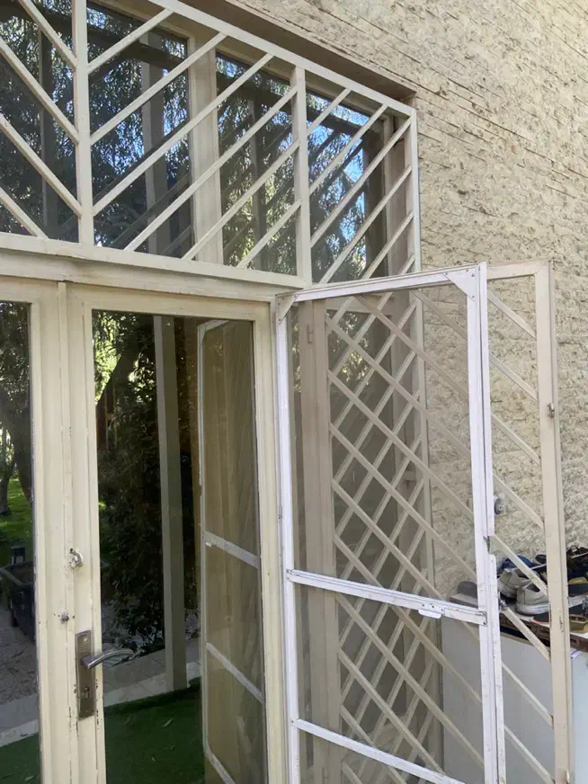 در پنجره اهنی عالی سنگین باحفاظ|مصالح و تجهیزات ساختمان|چهارباغ, |دیوار