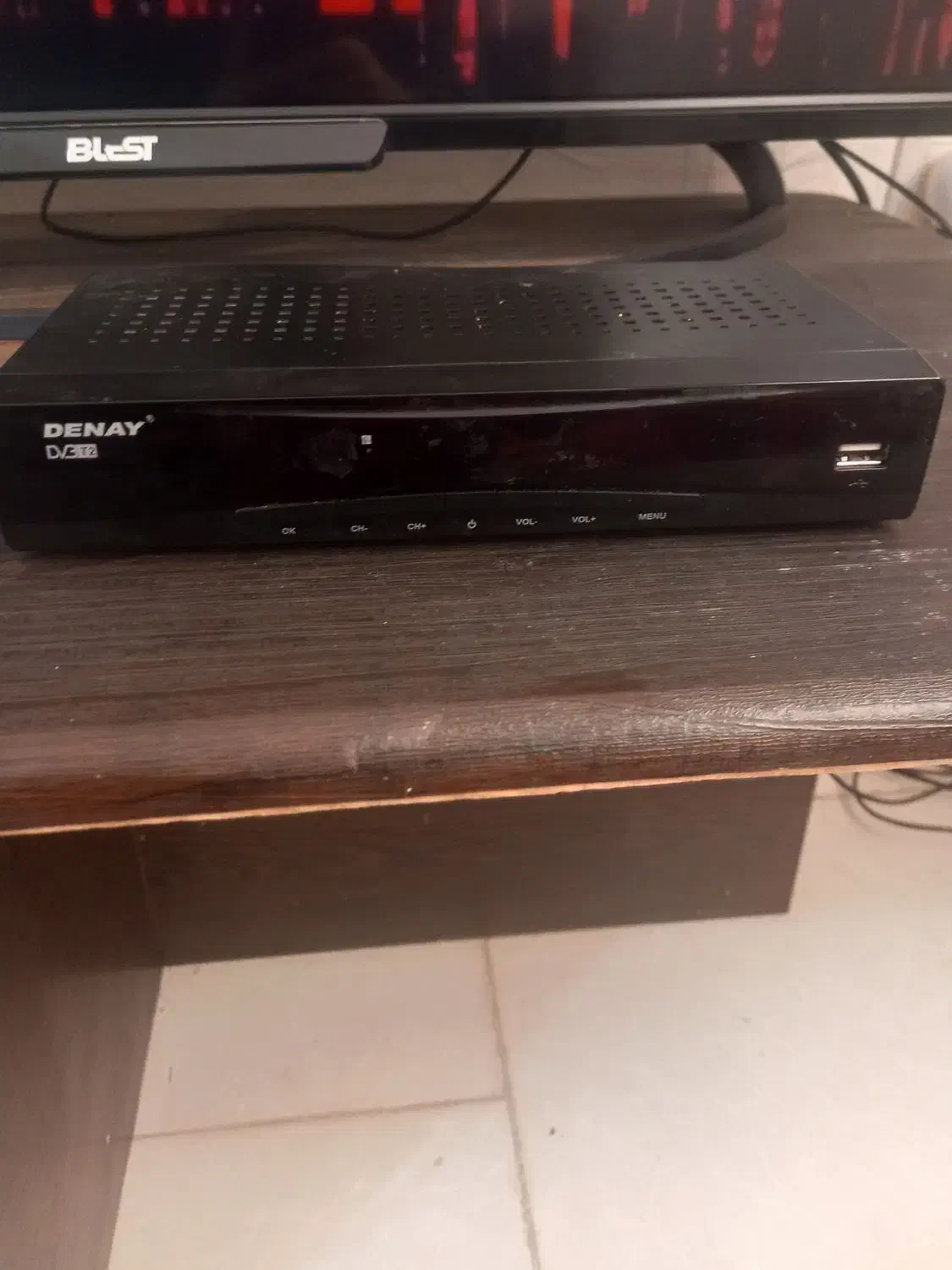 دستگاه انتن دیجیتال|صوتی و تصویری|پرند, فاز ۶|دیوار