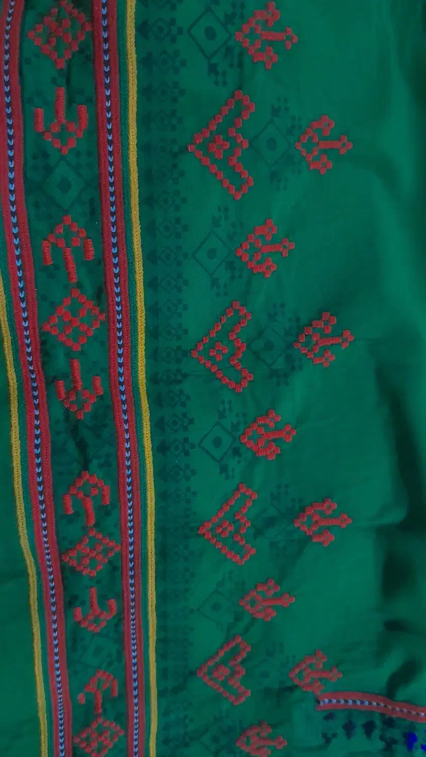 دوچگر‌ زردکار موسوم|لباس|ایرانشهر, |دیوار