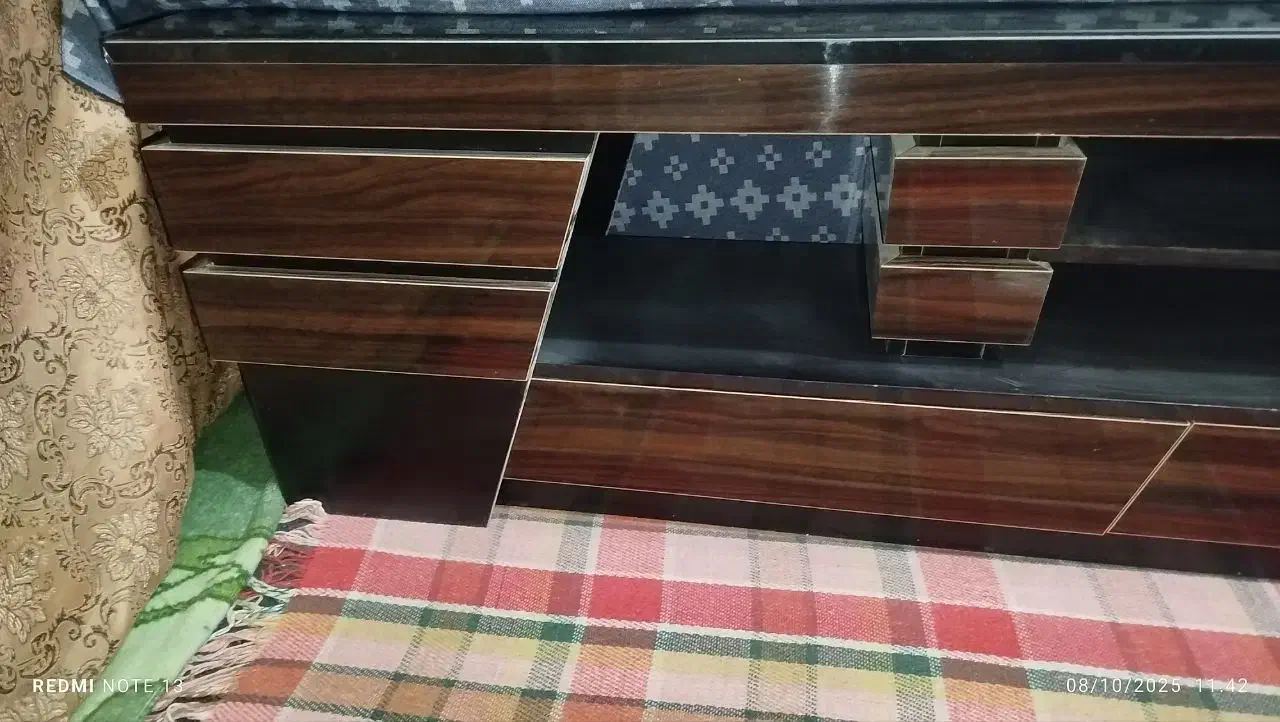 میزتی وی|میز تلویزیون|زابل, |دیوار