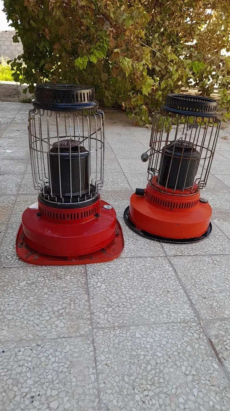 ۲عددچراغ نفتی ۳میلیون ۲تاشون مفت نوعش دونه۳۲۰۰|بخاری، هیتر، شومینه|کرمان, |دیوار