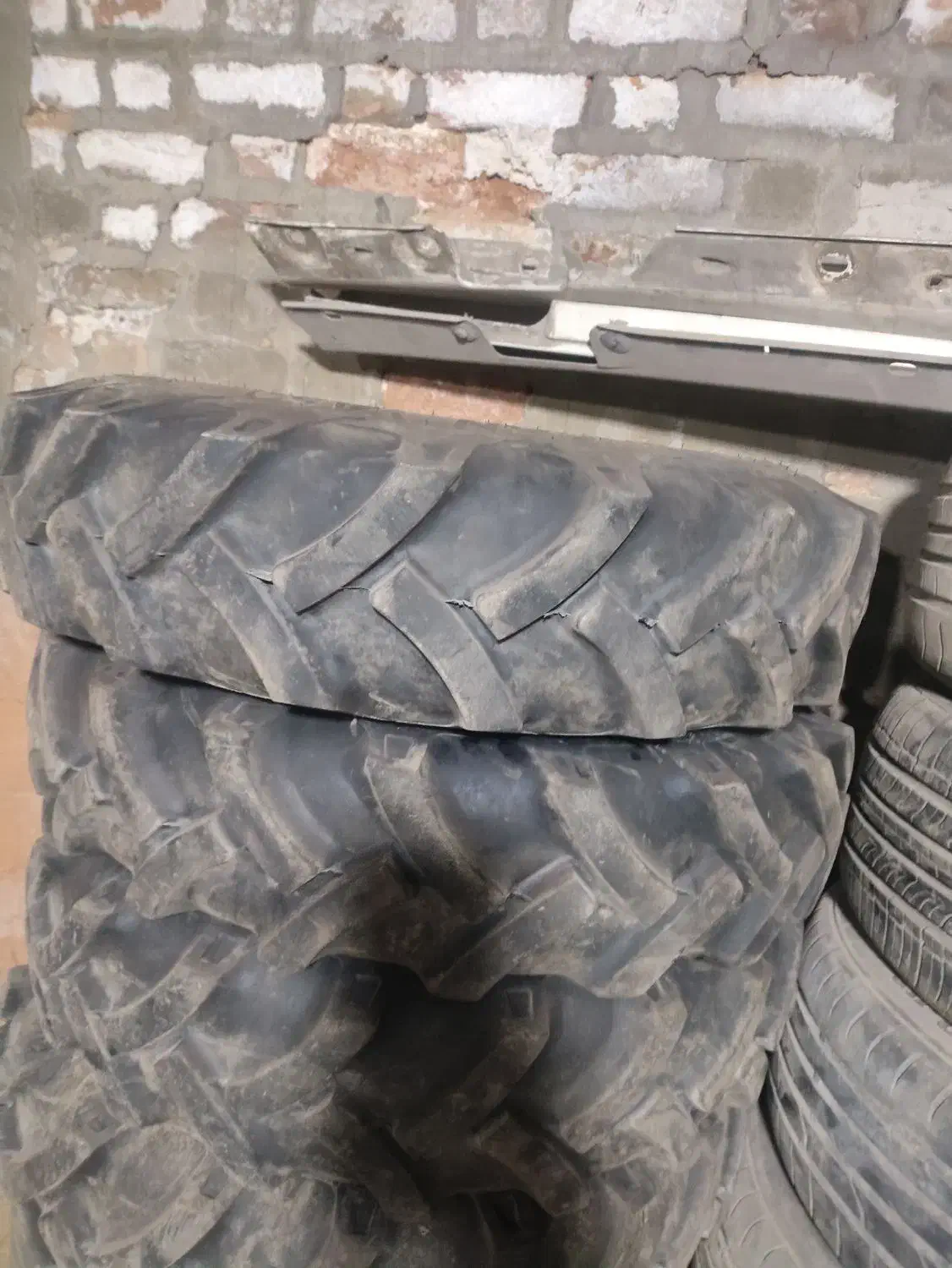 لاستیک آفرود|قطعات یدکی و لوازم جانبی|خرم‌آباد, |دیوار