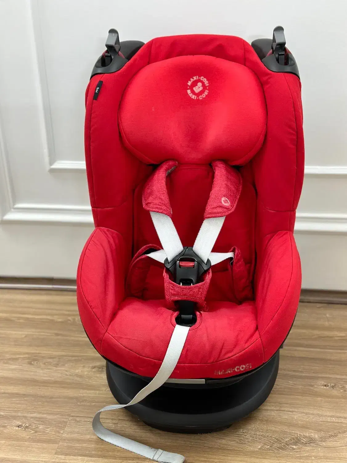 صندلی ماشین|تخت و صندلی بچه|قم, سالاریه|دیوار