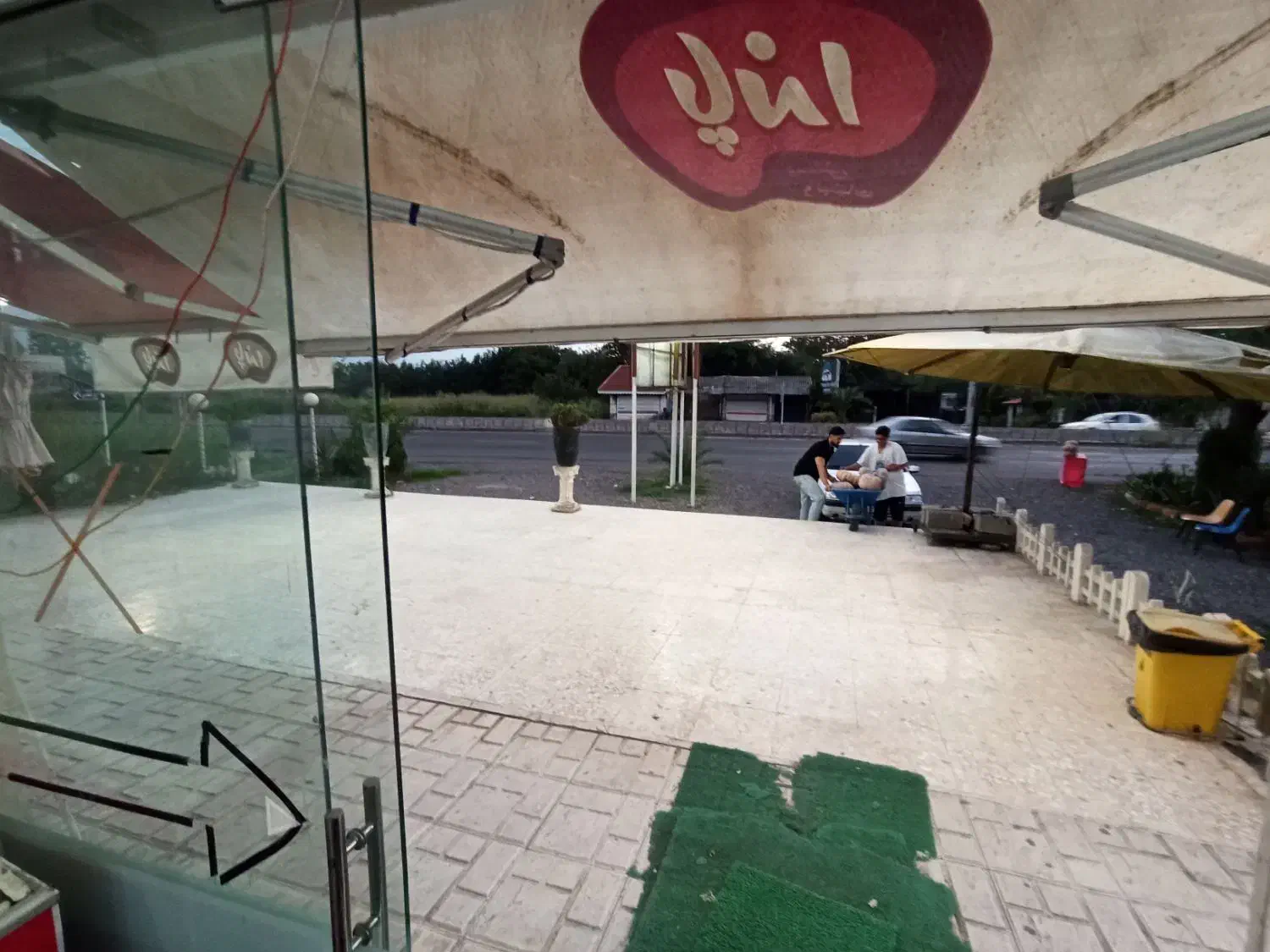 اجاره مغازه در موقعیت مناسب جاده آستانه به کیاشهر|اجارهٔ مغازه و غرفه|آستانه اشرفیه, |دیوار