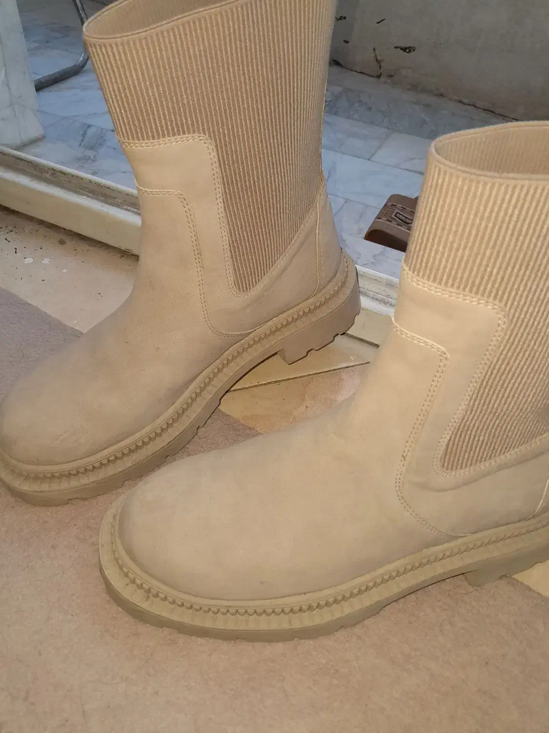 چکمه|کیف، کفش، کمربند|خرم‌آباد, |دیوار