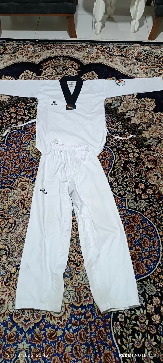 لباس تکواندو|لباس|بهارستان, |دیوار