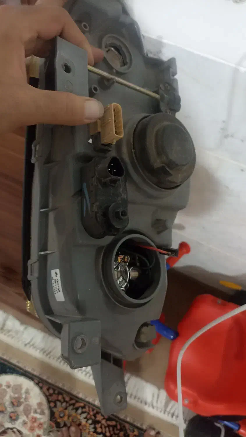 چراغ سمت چپ ۱۱۱و۱۳۲|قطعات یدکی و لوازم جانبی|حمیدیا, |دیوار