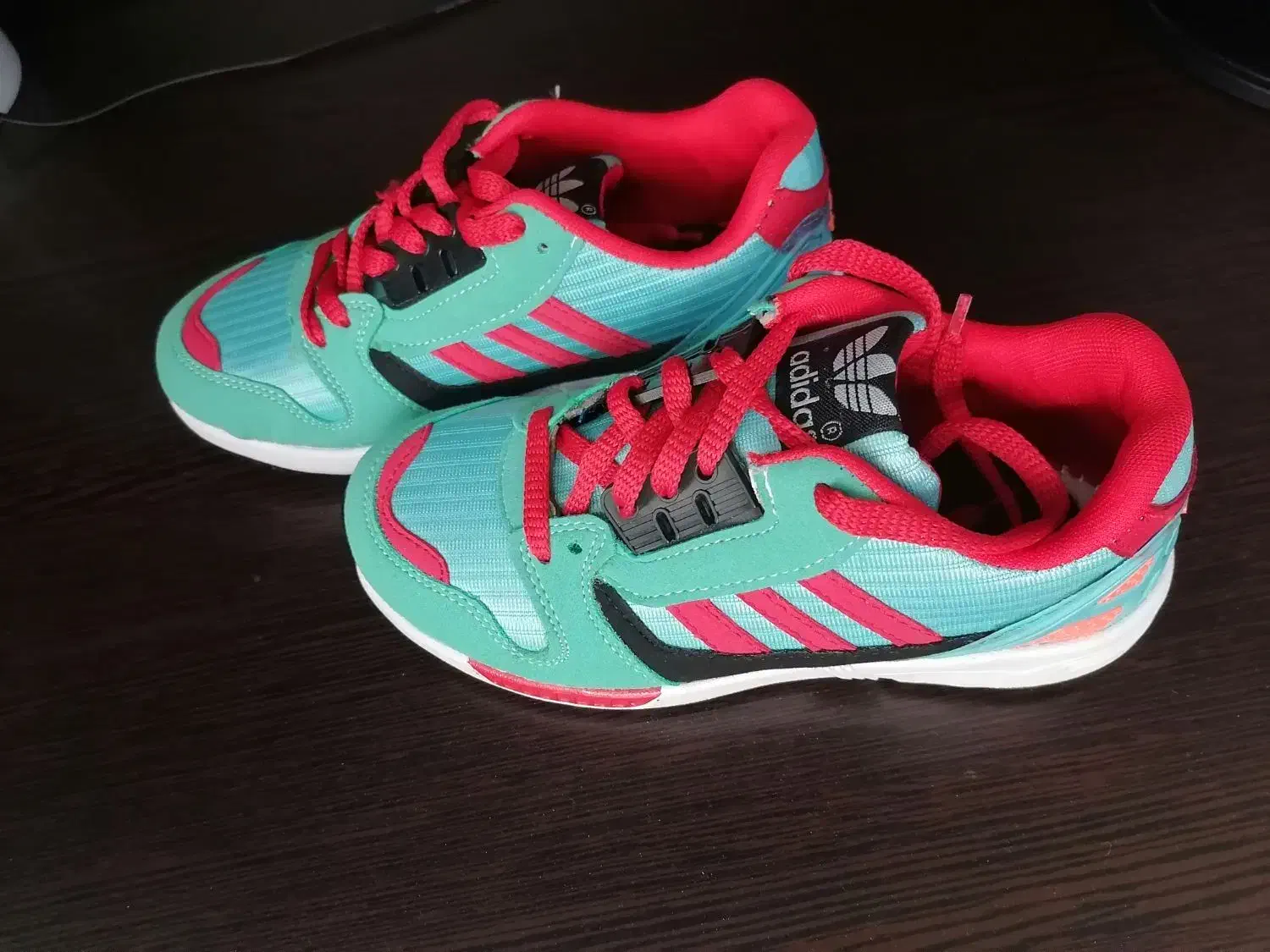 کتونی سایز 35|کفش و لباس بچه|قم, شهرک امام حسن|دیوار