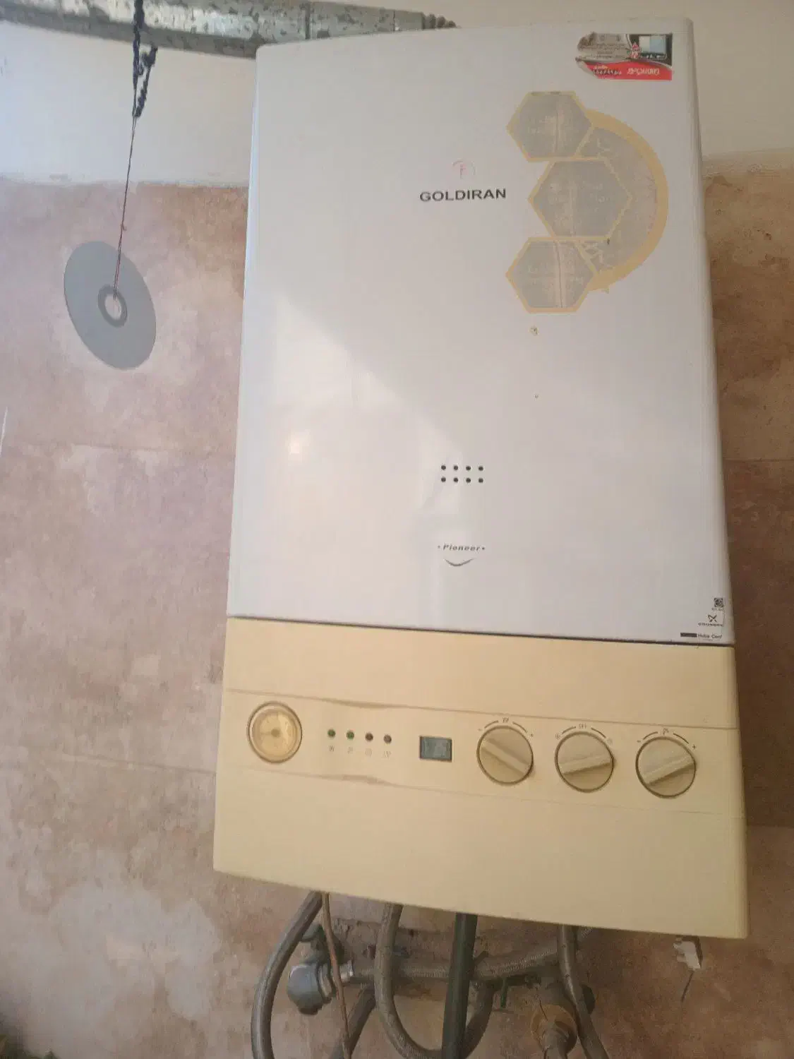 پکیج مارک  گلدایران کاملا سالم|آبگرمکن، پکیج، شوفاژ|تهران, تختی|دیوار