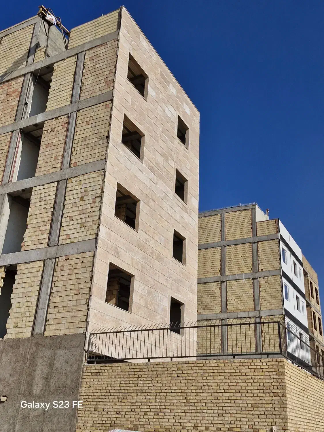 فروش واحد در زمینهای عزیزی|فروش آپارتمان|اقبالیه, |دیوار